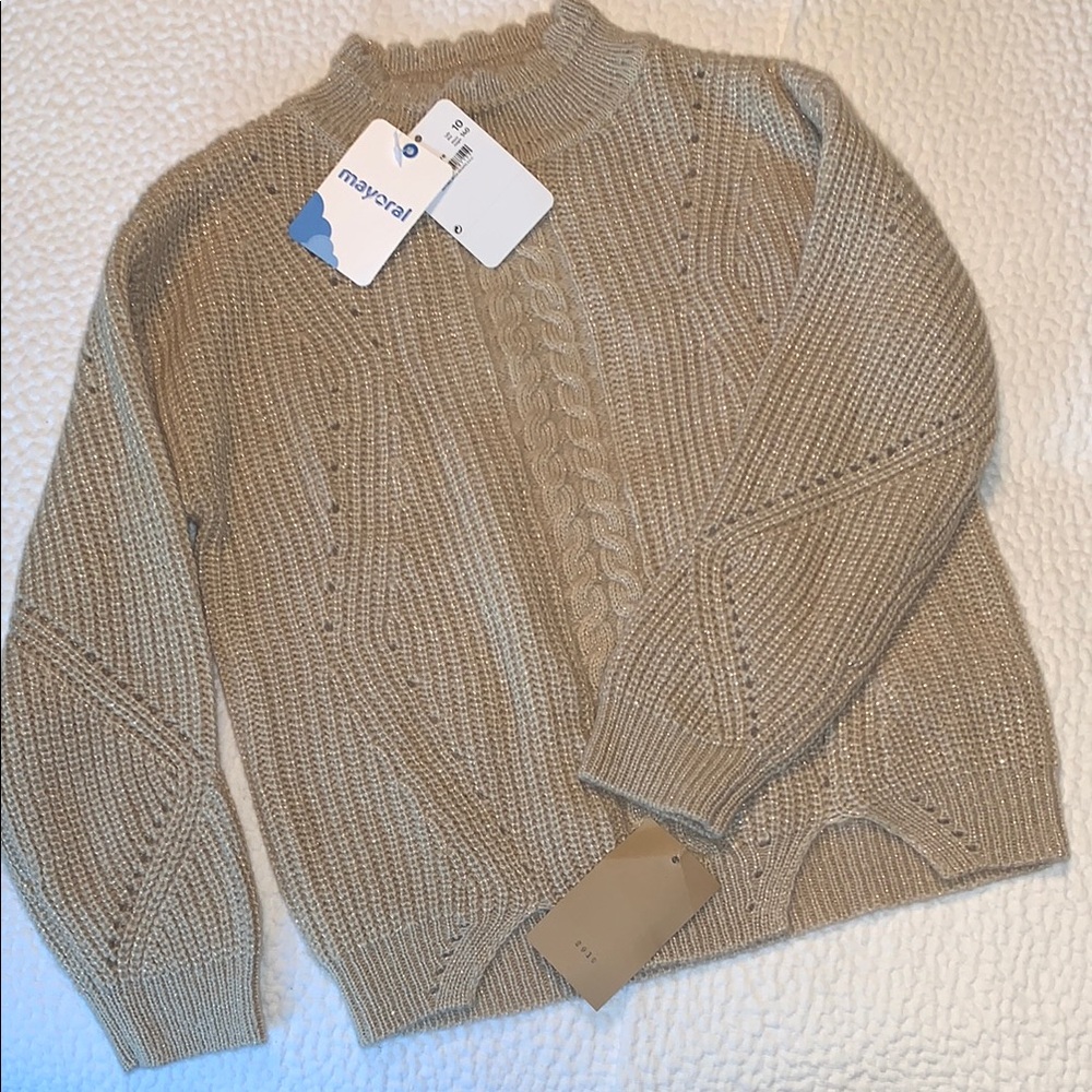 Beige Chunky Knit V-Neck Sweater with Ribbed Texture